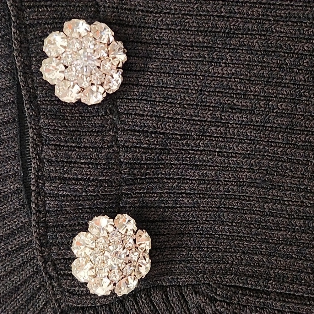 Ganni ribbed knit sweater featuring decorative crystal buttons Sz Large - Picture 11 of 16